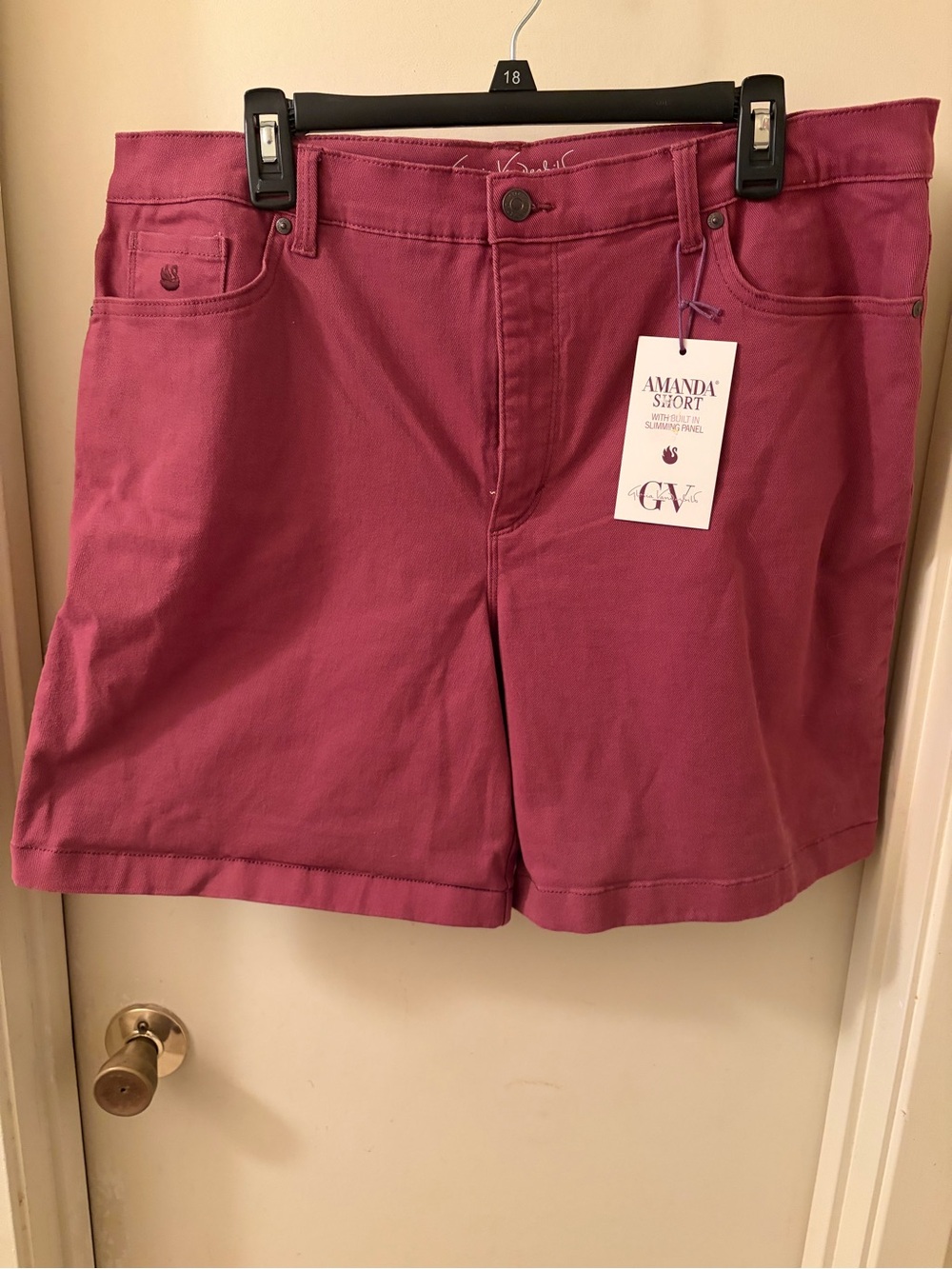 Gloria Vanderbilt Amanda Jean Shorts in Deep Raspberry